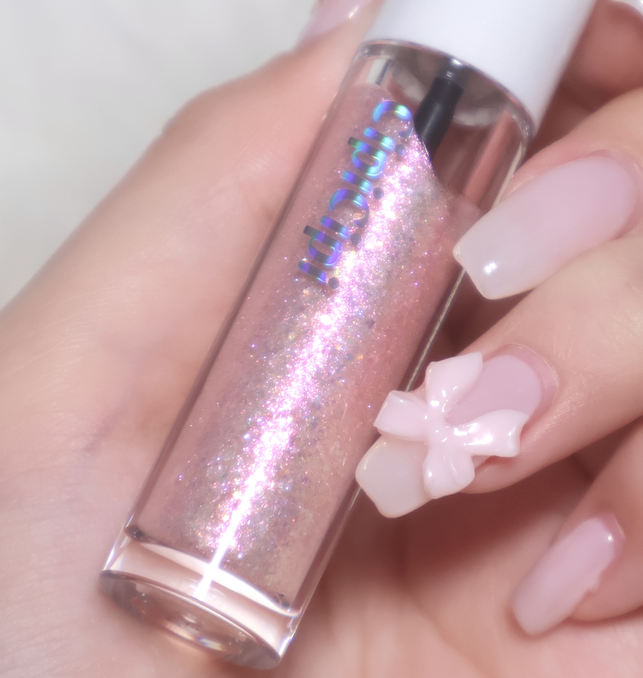 グリッター イルミネーションライナー R/CipiCipi/リキッドアイライナーを使ったクチコミ（1枚目）