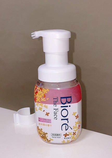 ビオレ ザ フェイス 泡洗顔料 スムースクリア 金木犀の香り/ビオレ/泡洗顔を使ったクチコミ(2枚目)