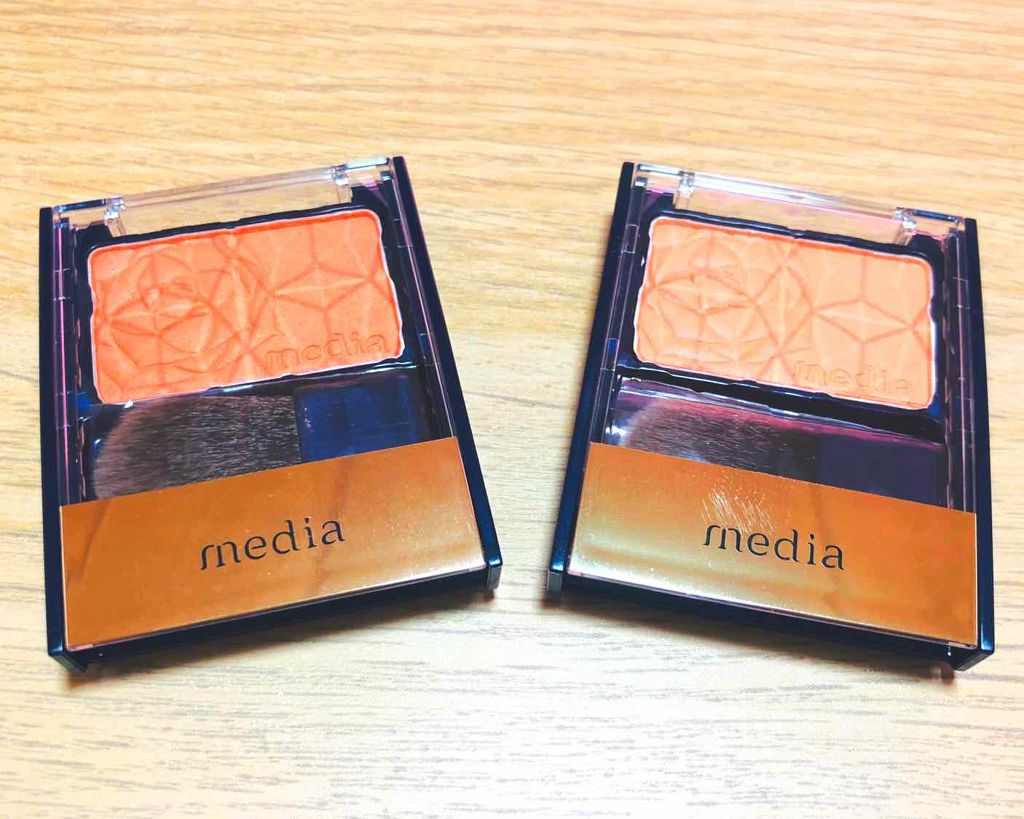 ブライトアップチークN/media/パウダーチークを使ったクチコミ(1枚目)