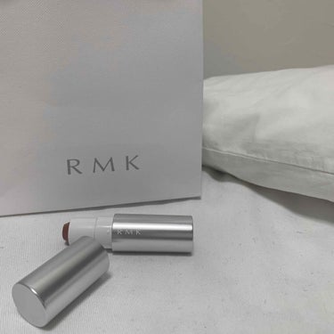 #RMK #マルチクレヨン

（税込  3,300 円）

#02 #モカピーチ

1本でアイシャドウ、チーク、リップとして使える！！

プレゼントで頂いたけどめちゃくちゃ好みのブラウンっぽいオレンジっ