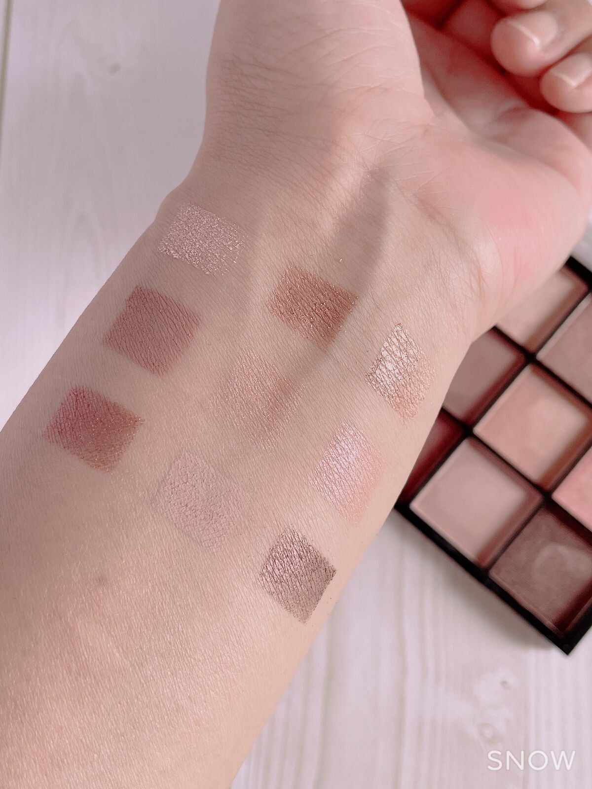 UR GLAM BLOOMING EYE COLOR PALETTE/U R GLAM/アイシャドウパレットを使ったクチコミ(3枚目)
