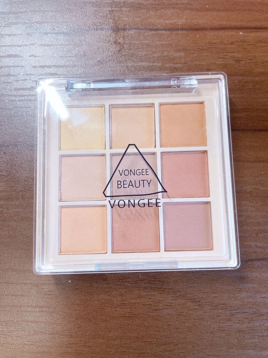 VONGEE アイシャドウ/VONGEE/アイシャドウパレットを使ったクチコミ（3枚目）