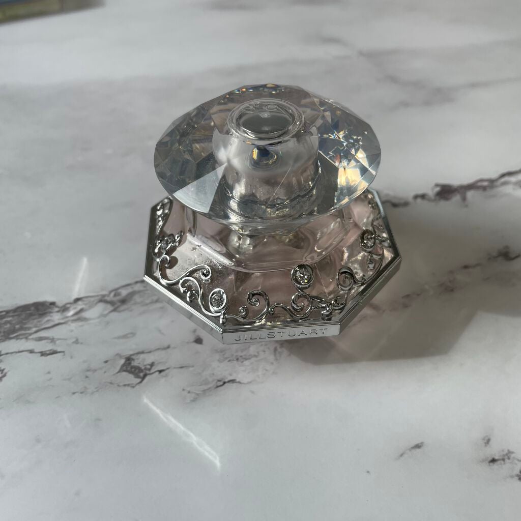 ジルバイ ジルスチュアート オードトワレ/JILL STUART/香水(レディース)を使ったクチコミ(2枚目)