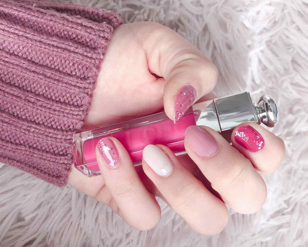 さくらうち on LIPS 「モテそうなネイルだけど実際女子受け#セルフネイル..」(2枚目)