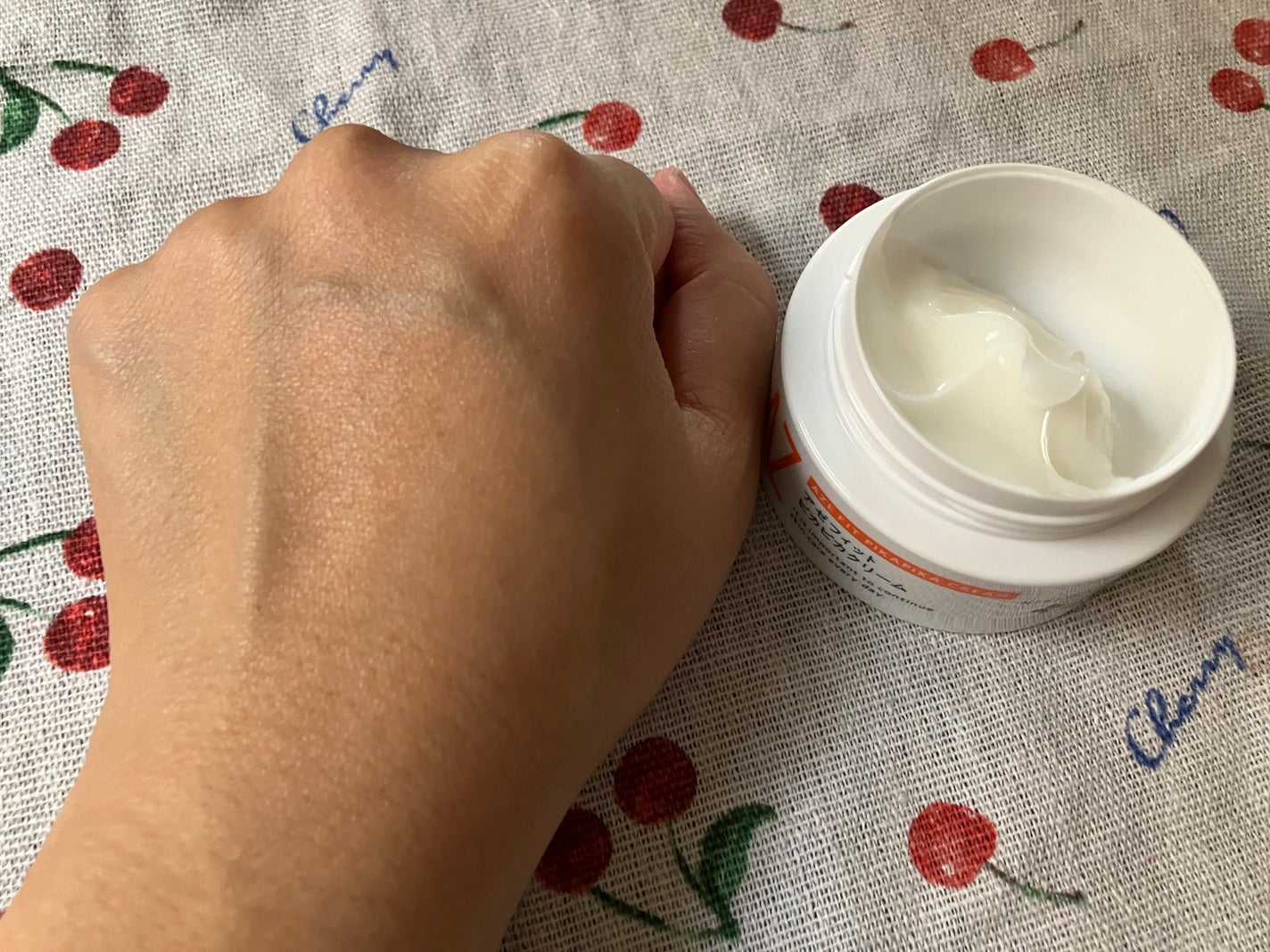 アゼフィット ピカピカクリーム/NIKI PITA/フェイスクリームを使ったクチコミ(4枚目)