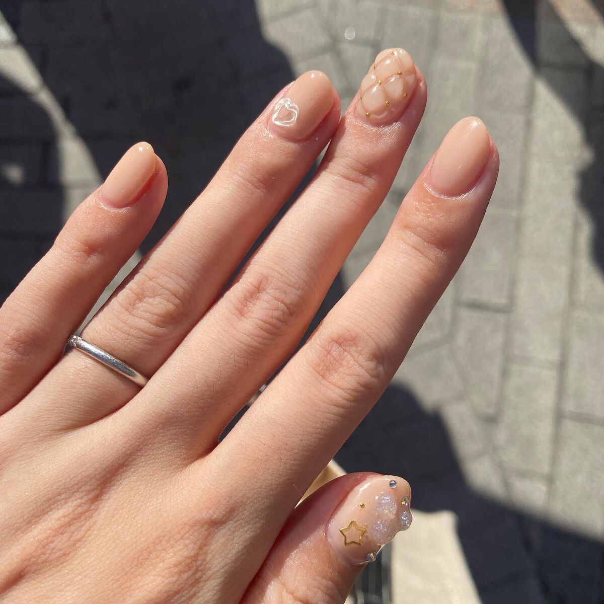 うさくまちゃん@YouTube on LIPS 「来週から新婚旅行〜!ネイルを買えました☺️🙌隠れミッキーが可愛..」(3枚目)