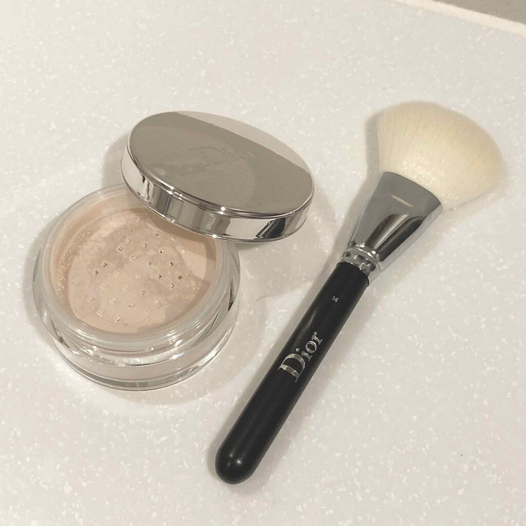 ディオール バックステージ パウダー ファンデーション ブラシ/Dior/メイクブラシを使ったクチコミ(2枚目)