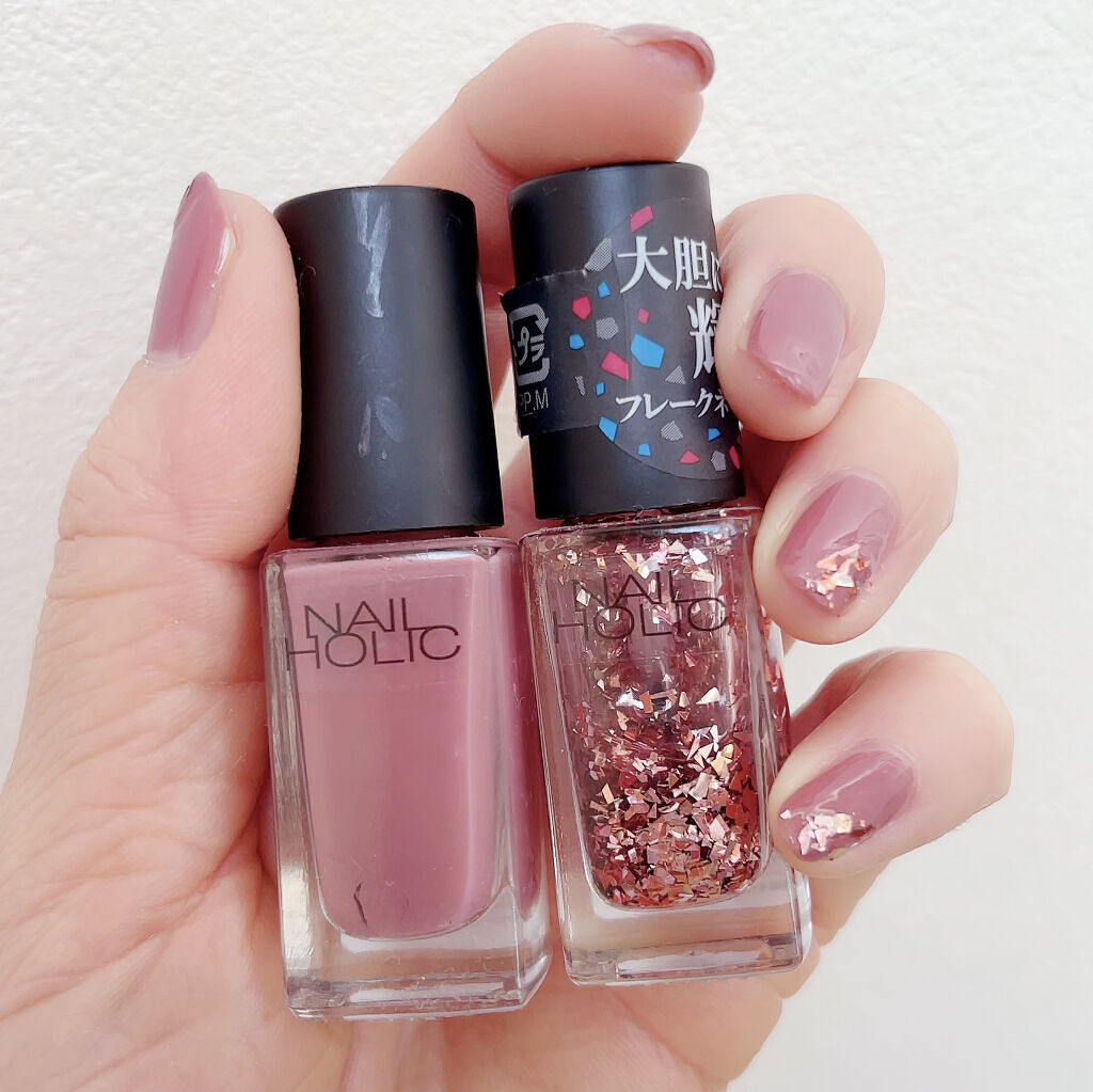 ネイルホリック パーティーフレーク/ネイルホリック/マニキュアを使ったクチコミ（2枚目）