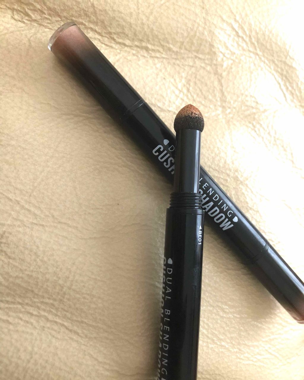 MISSHA デュアルブレンディングクッションシャドウ/MISSHA/単色アイシャドウを使ったクチコミ（2枚目）