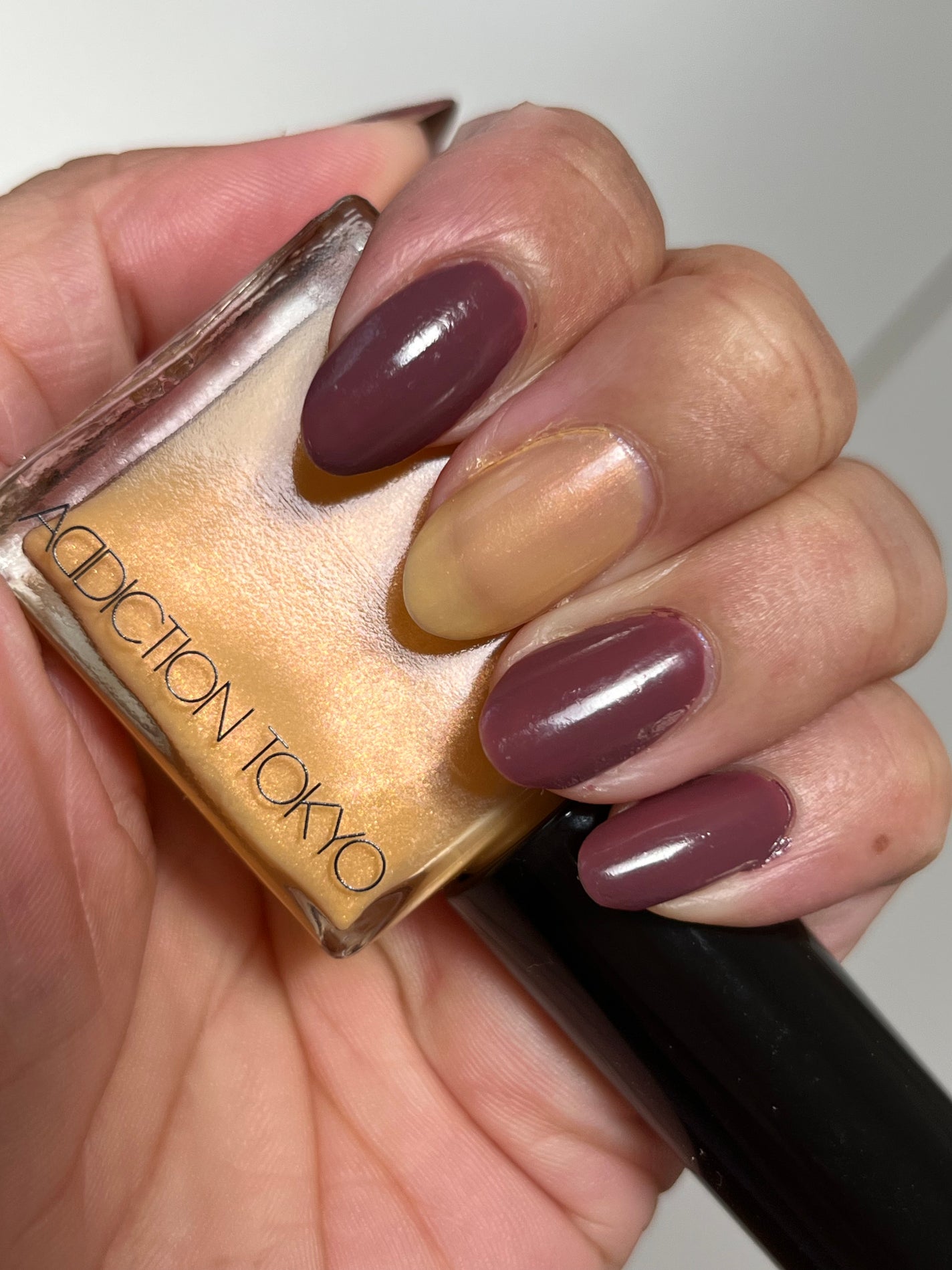 ザ ネイルポリッシュ “エターナル イン ピンク”/ADDICTION/マニキュアを使ったクチコミ(2枚目)