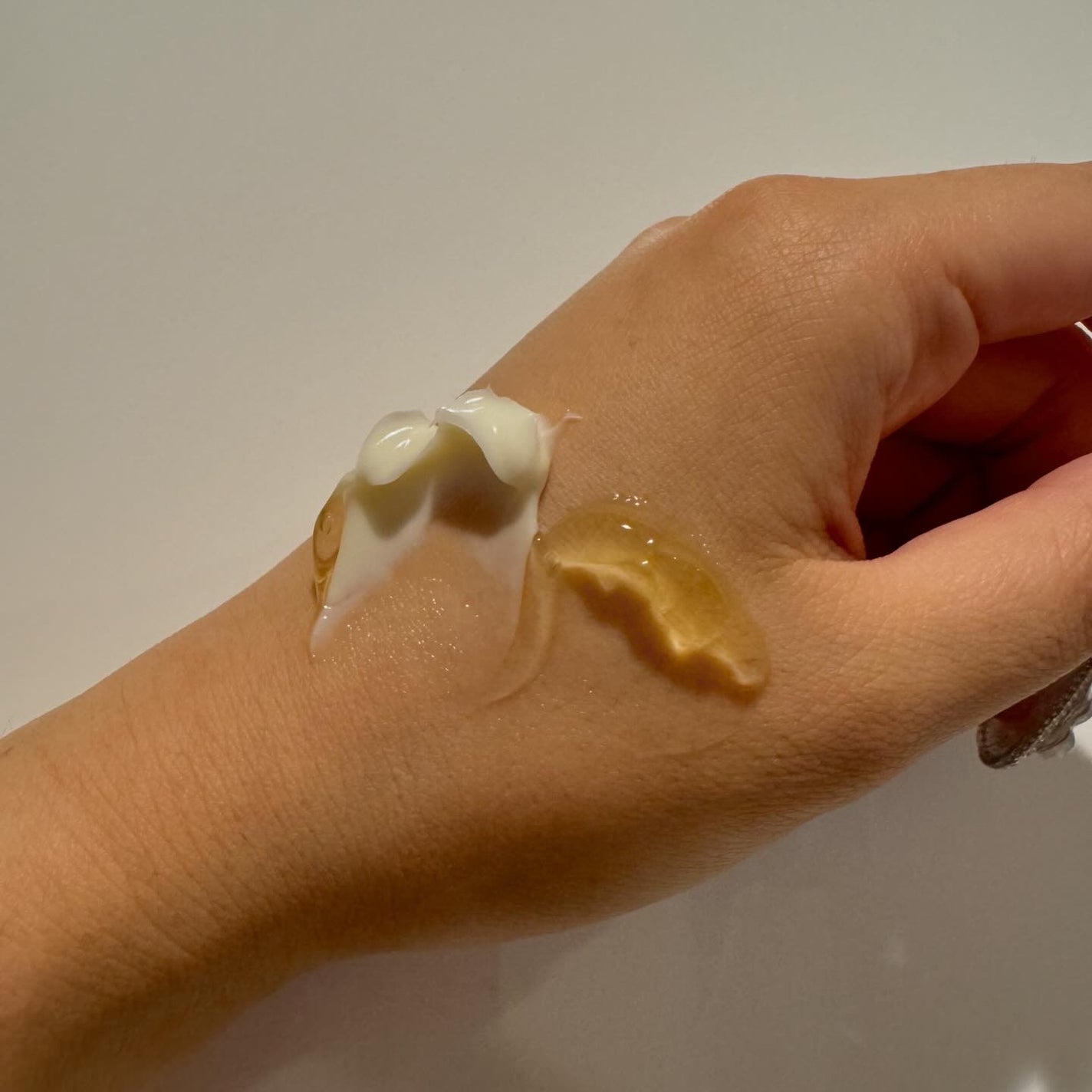 ホワイトトリュフダブルセラムアンドクリーム/ダルバ/フェイスクリームを使ったクチコミ(4枚目)