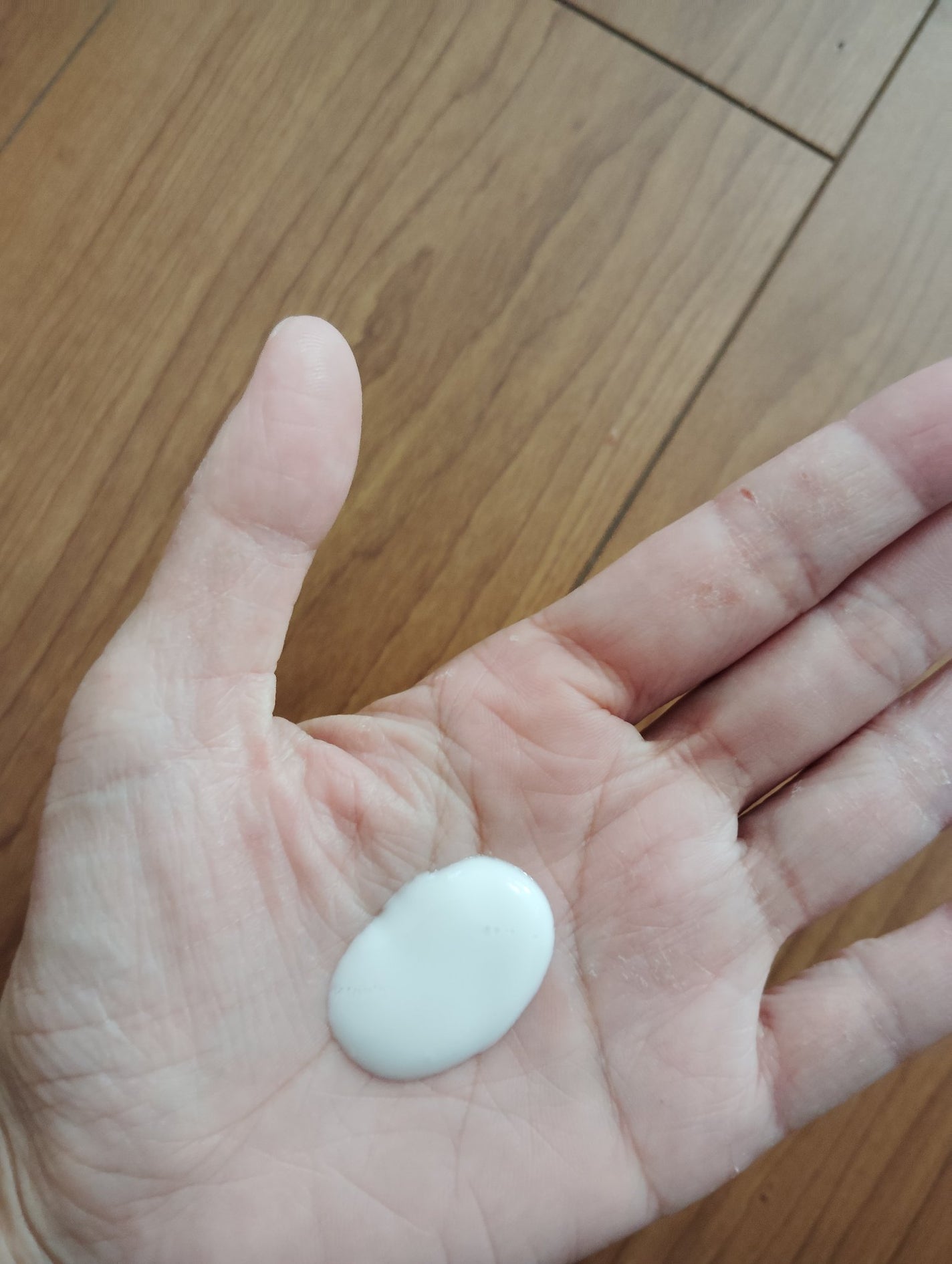 スキンミルク(しっとり)/ニベア/ボディミルクを使ったクチコミ(2枚目)