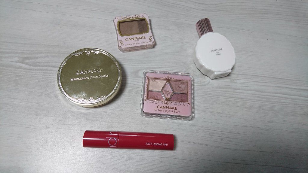 ナチュラルシフォンアイブロウ 01 スウィートティラミス/キャンメイク/パウダーアイブロウを使ったクチコミ（1枚目）