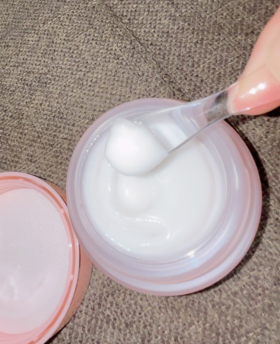 イオナR ラディアンス クリーム/イオナR (イオナアール)/フェイスクリームを使ったクチコミ（3枚目）