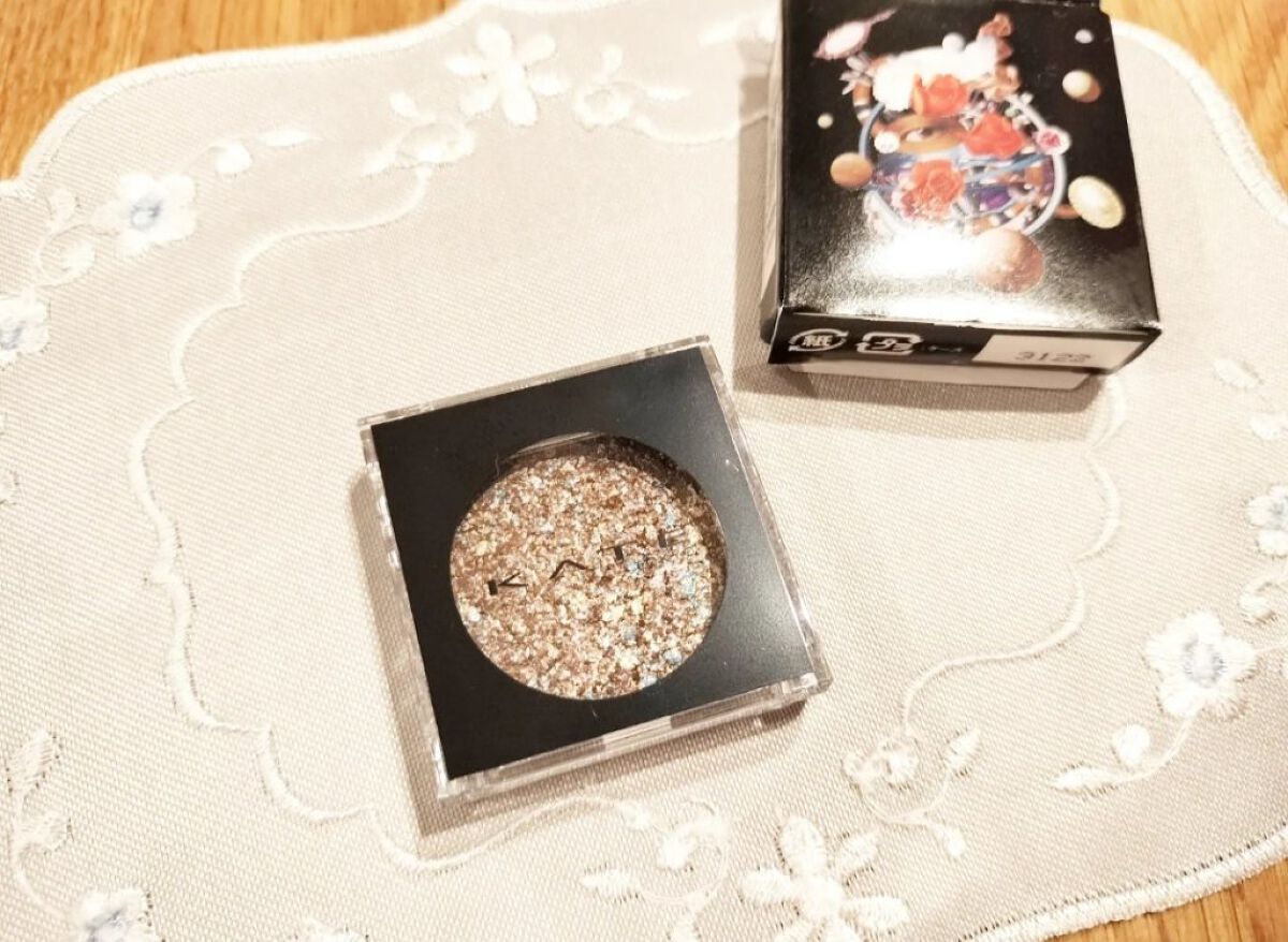 ギャラクシーモードアイズ BR-1 銀河団/KATE/単色アイシャドウを使ったクチコミ（2枚目）