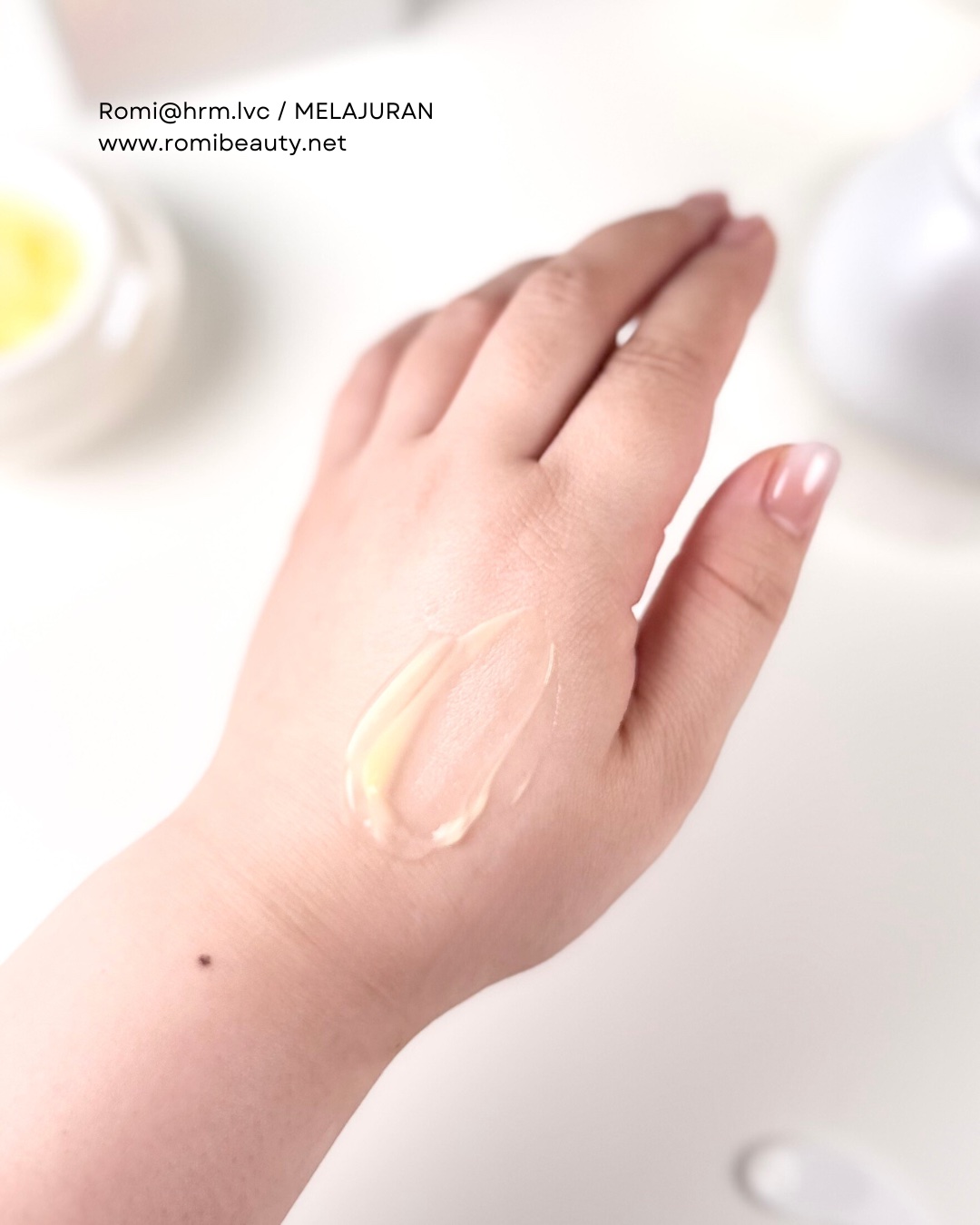 メラジュランホワイトトーニングクリーム&EMS美顔器/MEDITHERAPY/その他スキンケアを使ったクチコミ（3枚目）