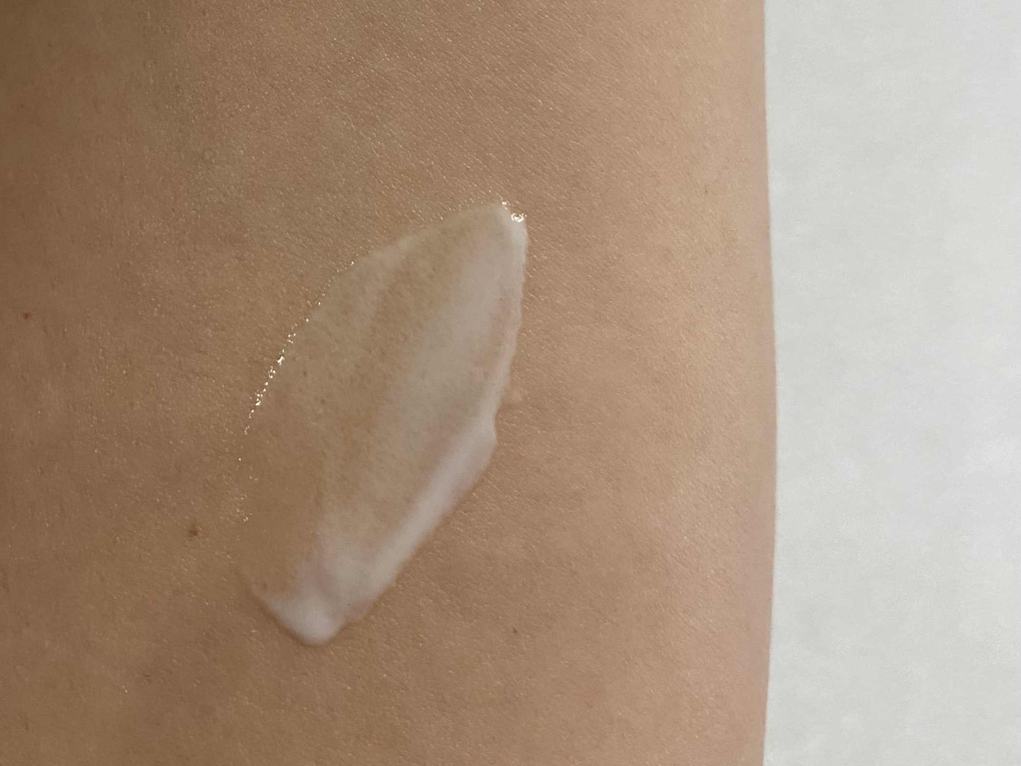 トリクセラNTフルイドクリーム/アベンヌ/ボディクリームを使ったクチコミ（2枚目）