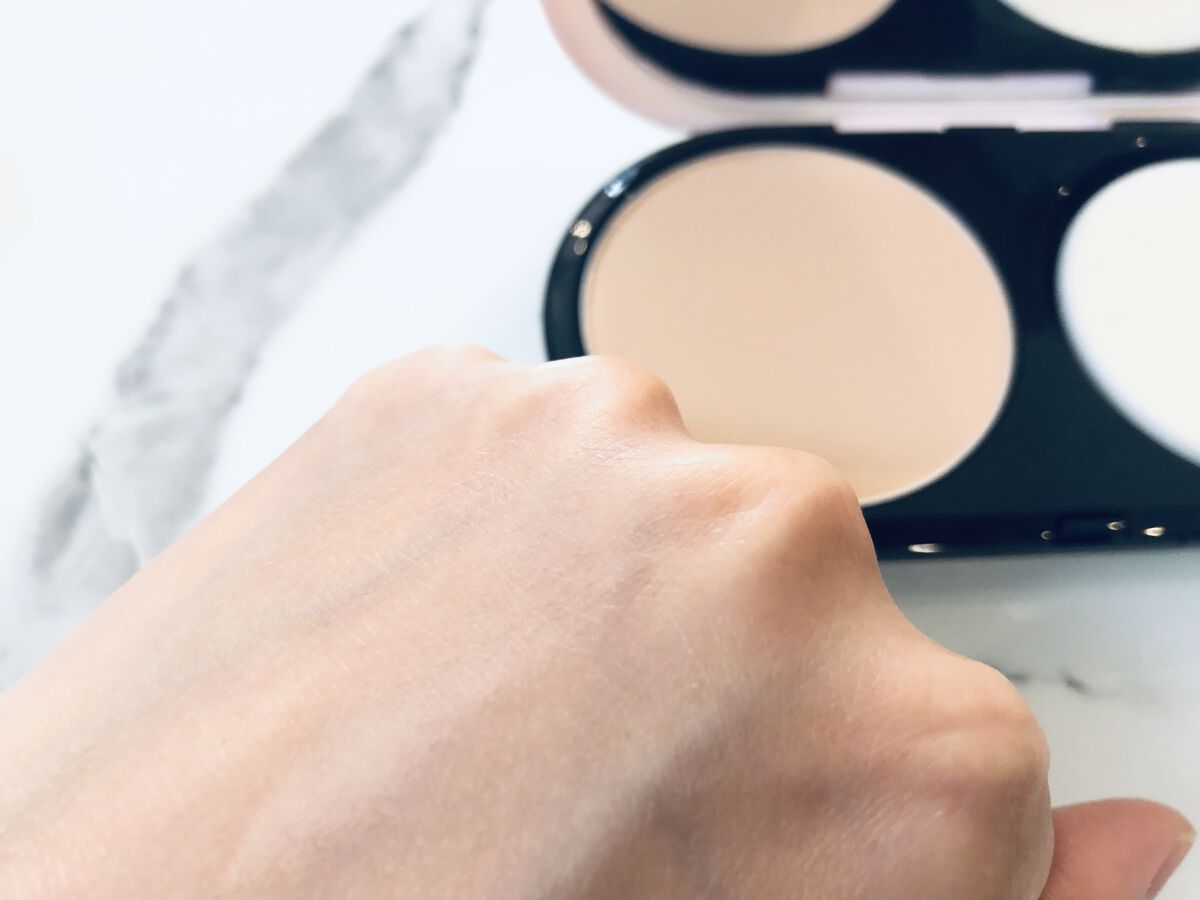 ライトフル C３ ナチュラル シルク パウダーファンデーション/M・A・C/パウダーファンデーション by iorin520♡フォロバ100