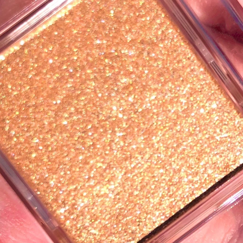 マルチカラーバリエーション マット/チャコット・コスメティクス/単色アイシャドウを使ったクチコミ(3枚目)