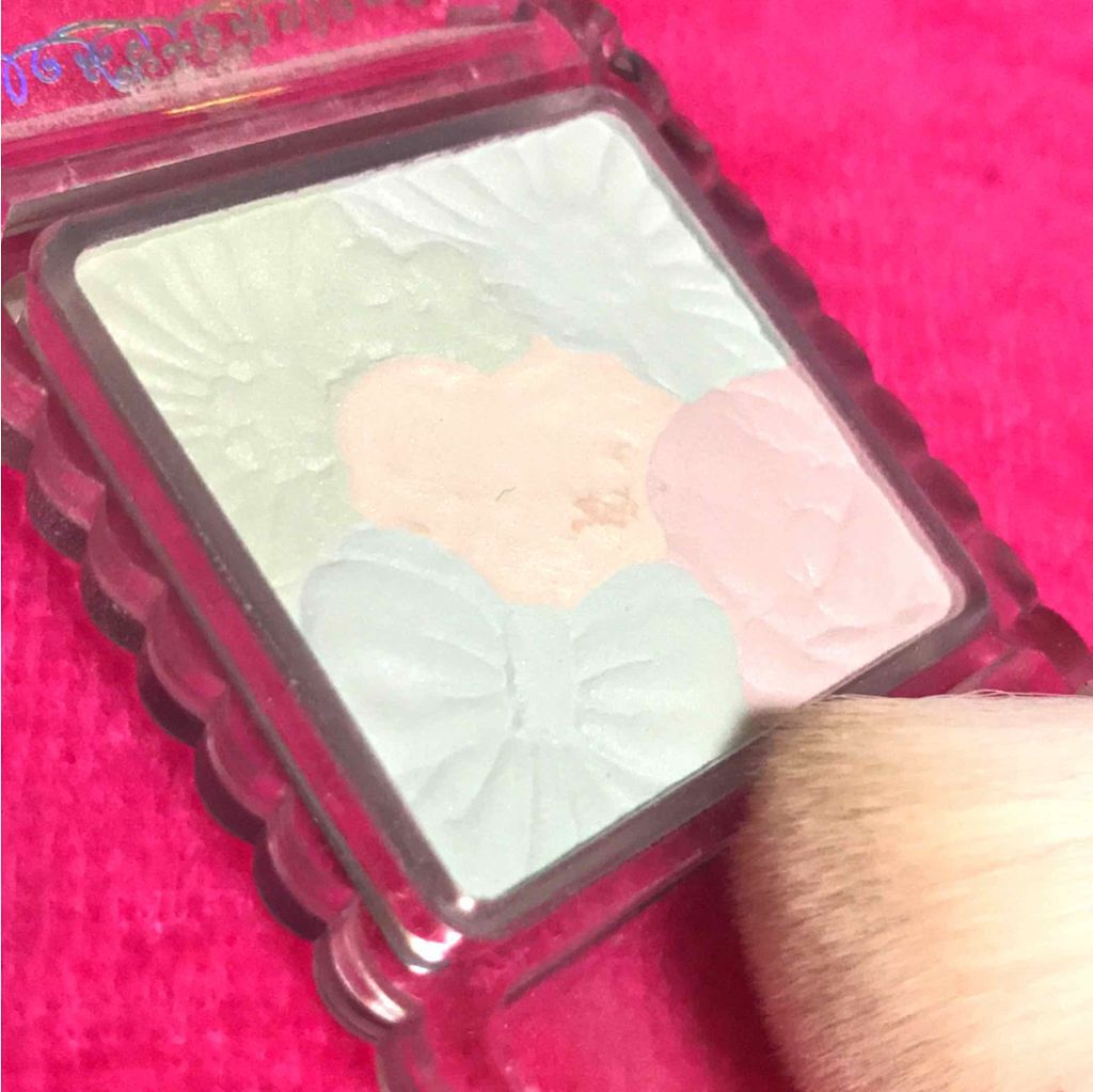 グロウフルールハイライター/キャンメイク/パウダーハイライトを使ったクチコミ(2枚目)