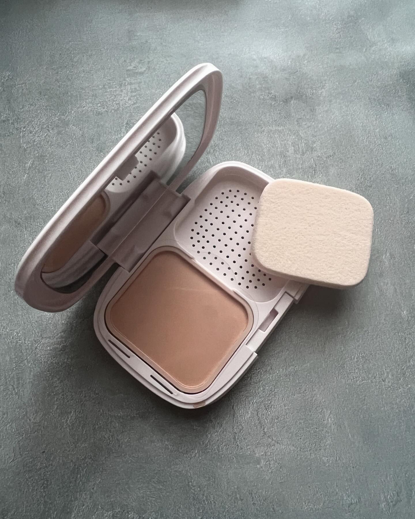 パウダーファンデーション/media luxe/パウダーファンデーションを使ったクチコミ（2枚目）