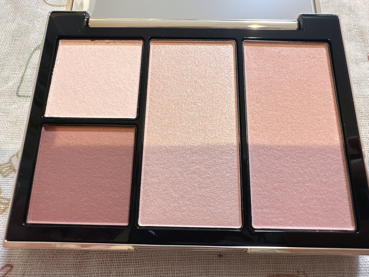 アイデザイナー/SNIDEL BEAUTY/アイシャドウパレットを使ったクチコミ(3枚目)