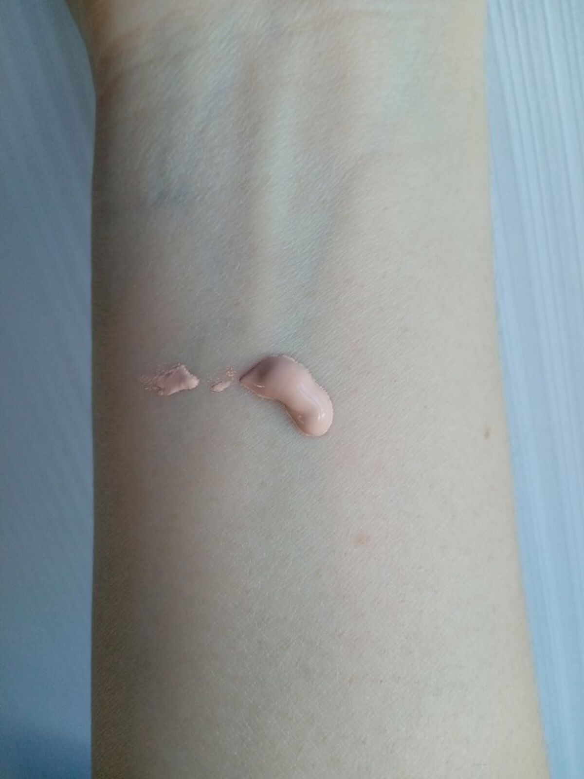 フィットミー フレッシュ ティント 02 フェアイエロー/MAYBELLINE NEW YORK/ベースメイクを使ったクチコミ（3枚目）