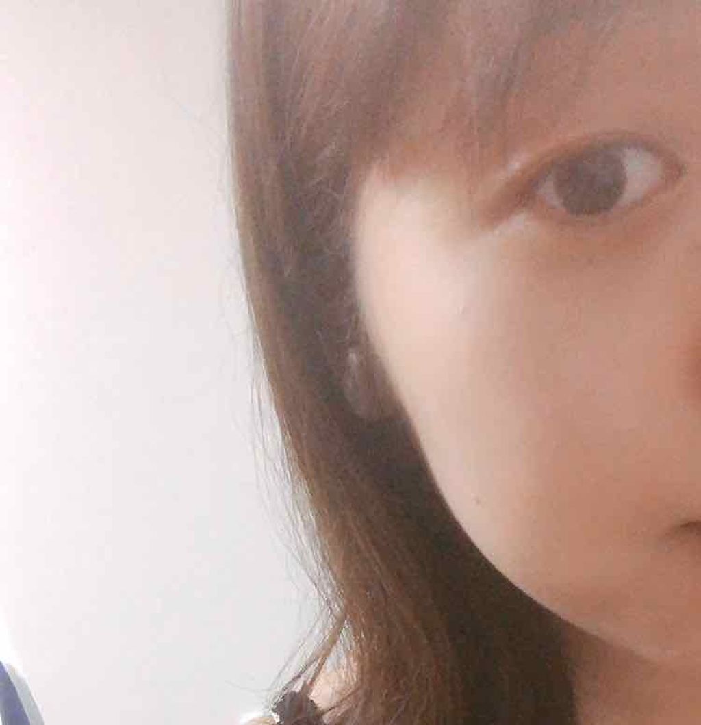 ミネラルウォータリーファンデーション ピュアカラー［F1］/DHC/リキッドファンデーションを使ったクチコミ（2枚目）