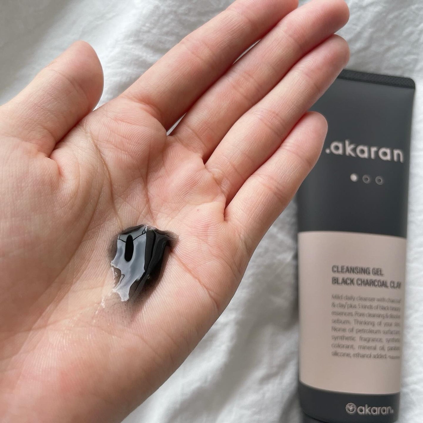 ブラックジェルクレンジング/.akaran/クレンジングジェルを使ったクチコミ(2枚目)