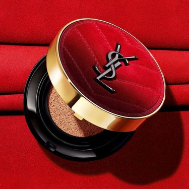 YVES SAINT LAURENT BEAUTE ルージュ ピュールクチュール ザ スリム ベルベットラディカル コレクターのクチコミ「【数量限定】
VALENTINE'S DAY COLLECTION 2022
とっておきの"L.....」（1枚目）