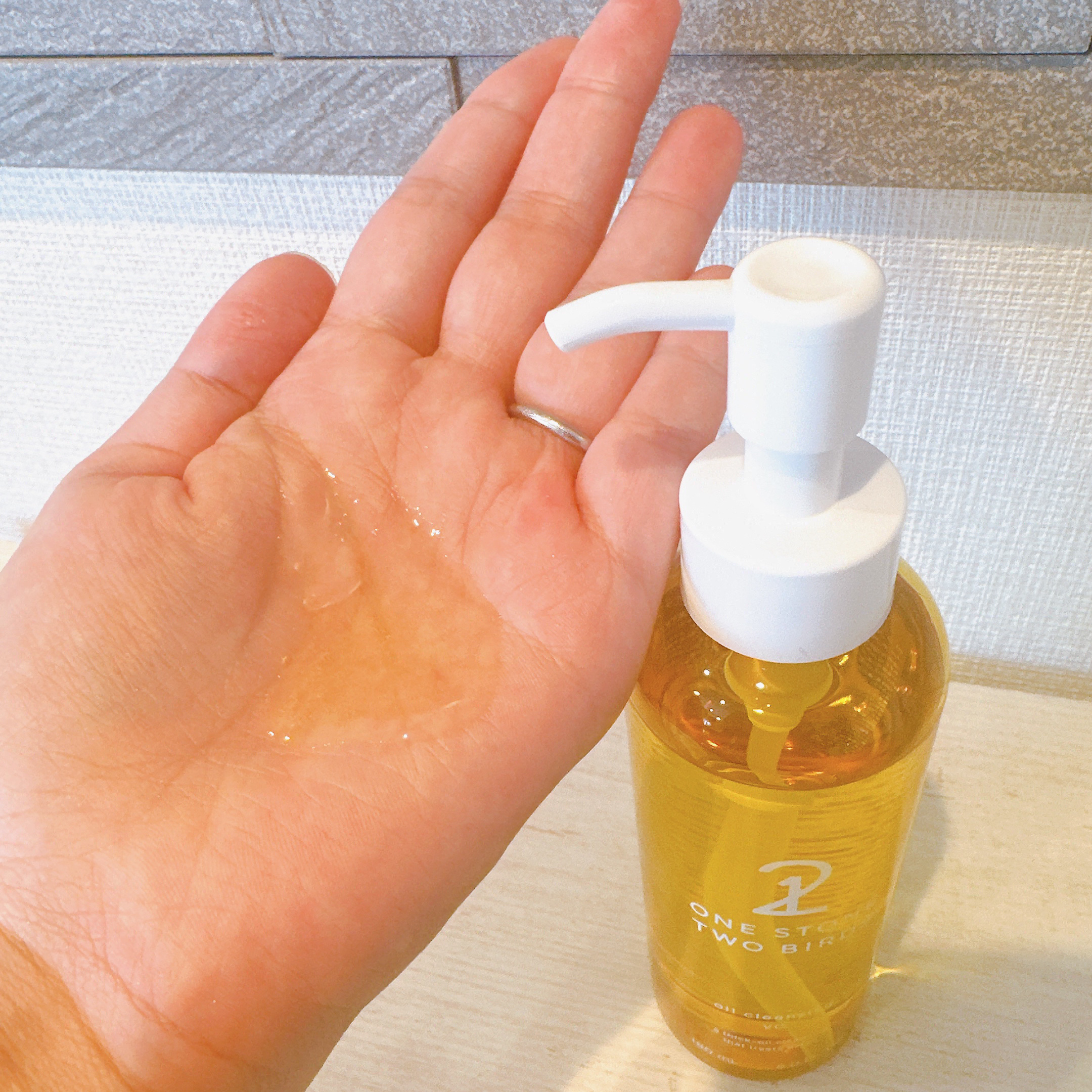 オイルクレンジングバーム ホワイトプレミアム/ONE STONE TWO BIRDS/クレンジングバームを使ったクチコミ（2枚目）