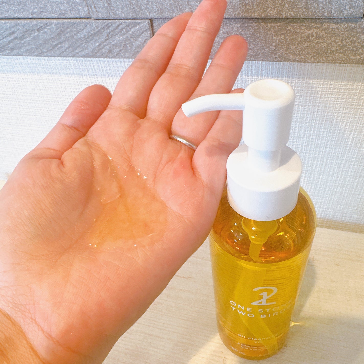 オイルクレンジングバーム ホワイトプレミアム/ONE STONE TWO BIRDS/クレンジングバームを使ったクチコミ(2枚目)