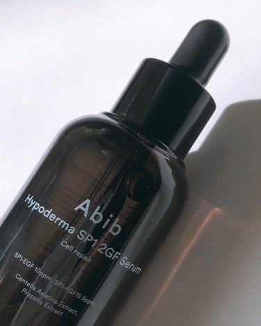 abib
Hypoderma SP1 2GF Serum cell repair

アビブ
ハイポドマSP1ー2GFセラムセリーフェア

定価を見て驚いたabibの高級セラム。
※パケが似てますが、サン