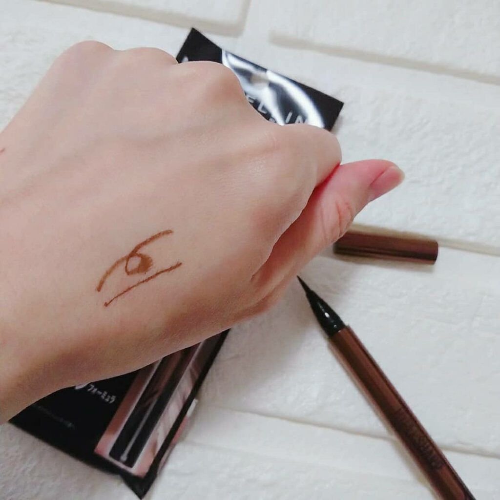 ハイパーシャープ ライナー R/MAYBELLINE NEW YORK/リキッドアイライナーを使ったクチコミ(3枚目)