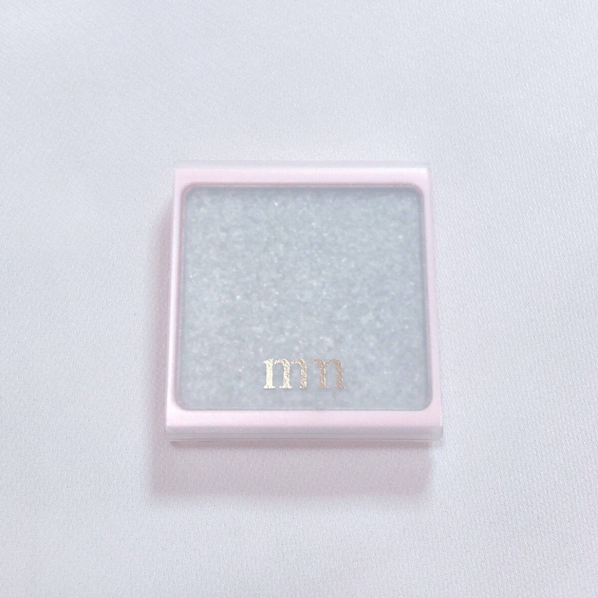 ミリコアイシャドウ 420 シャンパンシルバー/ビューティーワールド/単色アイシャドウを使ったクチコミ（3枚目）