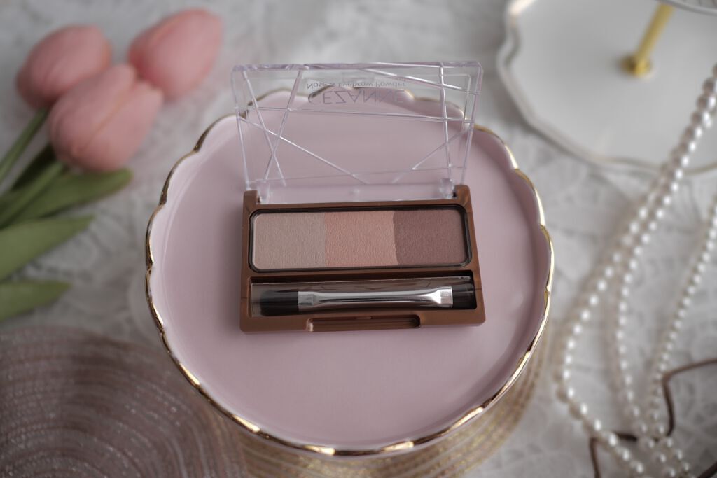 ノーズ&アイブロウパウダー/CEZANNE/パウダーアイブロウを使ったクチコミ(1枚目)