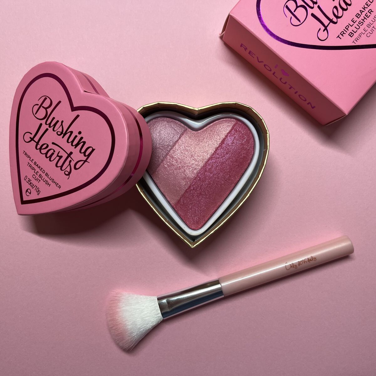 ブラッシング ハート ハートブラッシャー/MAKEUP REVOLUTION/パウダーチークを使ったクチコミ（1枚目）