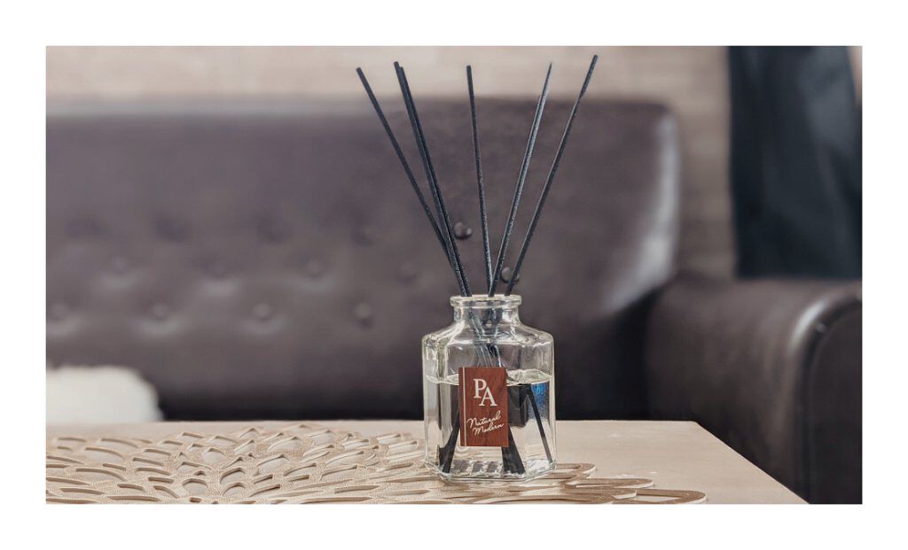 消臭力プレミアムアロマ スティック 部屋用 アーバンリュクス/消臭力/その他を使ったクチコミ（1枚目）