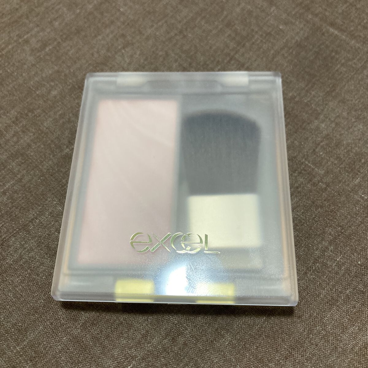 excel ドレープド シマーグロウのクチコミ「ずっと気になってたexcelのハイライト！
年齢的にあまりツヤツヤ、キラキラ過ぎるのは好まない.....」（1枚目）