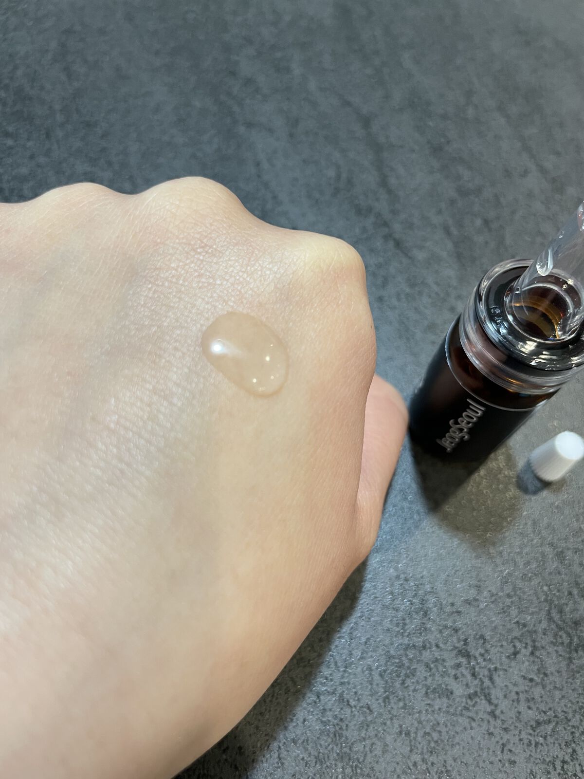 ウルトラシカ カーミングセラム/JeogSeoul/美容液を使ったクチコミ（2枚目）