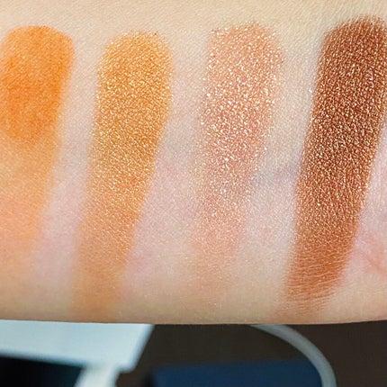 ハナ on LIPS 「オレンジアイメイク✨中国コスメにハマってます💖発色ばちばちに良..」(5枚目)