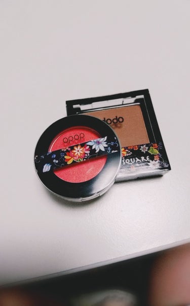 ドラッグストアで初dodoコスメを購入💄
アイシャドウも、シェーディングも発色良くてgood(o^-')b ✨

アイシャドウはP16でオレンジ！というよりは
あー、オレンジだって感じです(伝わるかな笑