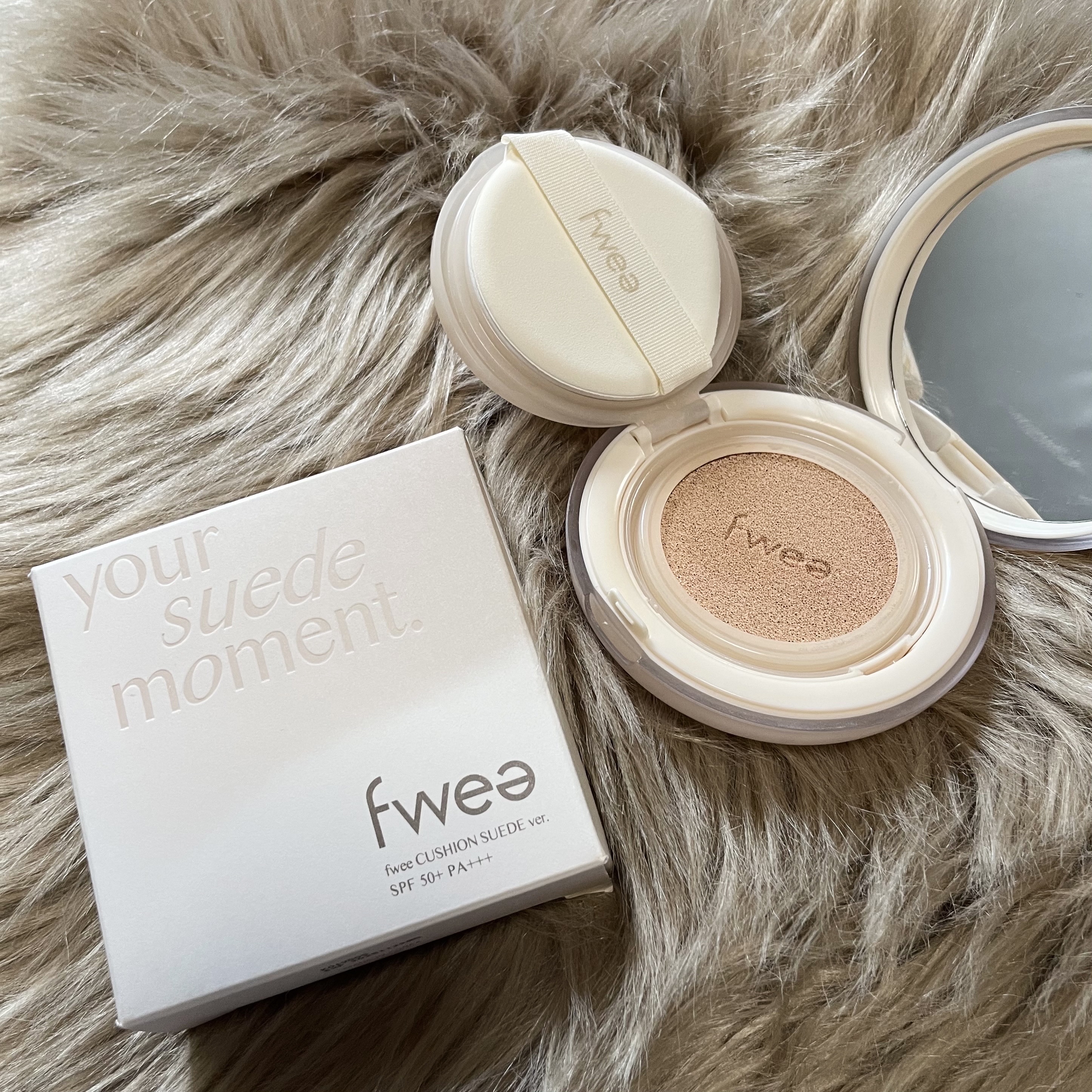 フィークッションスエード 01 フェアスエード/fwee/クッションファンデーションを使ったクチコミ（3枚目）