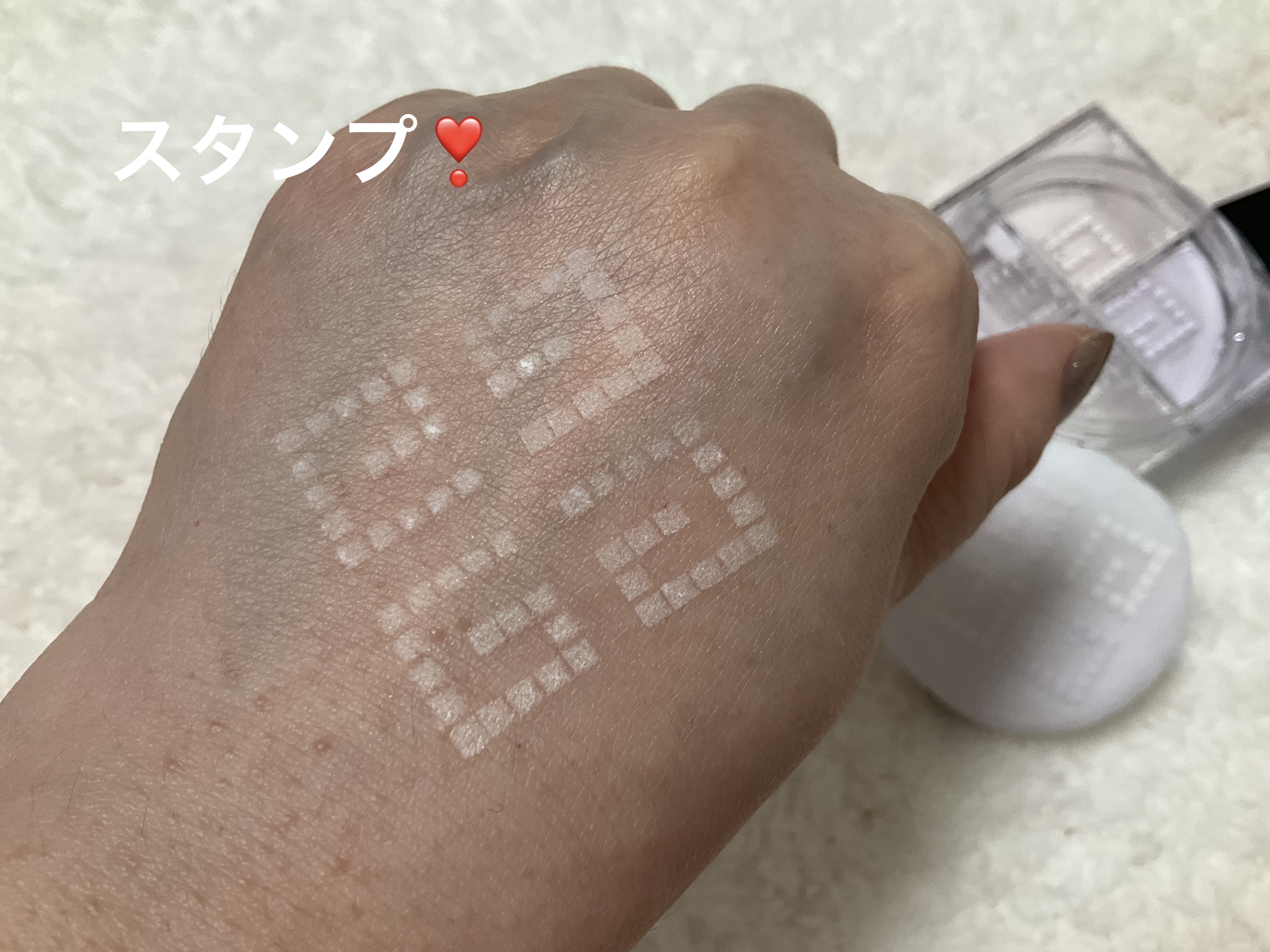 プリズム・リーブル/GIVENCHY/ルースパウダーを使ったクチコミ（2枚目）