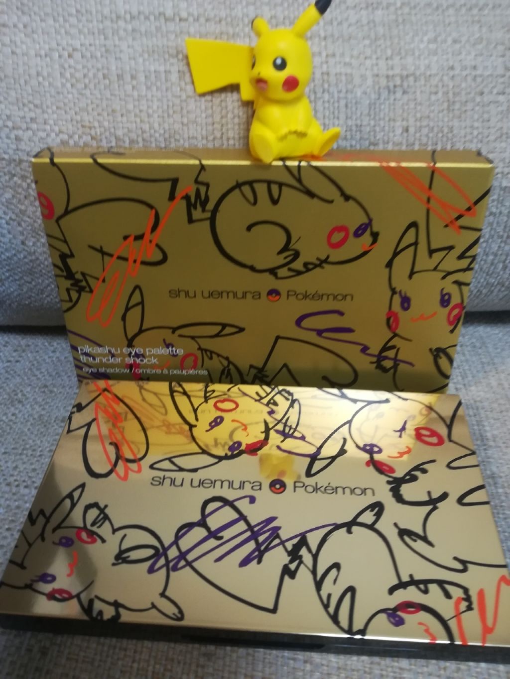 ピカシュウ アイ パレット‐サンダーショック/shu uemura/アイシャドウパレットを使ったクチコミ(2枚目)