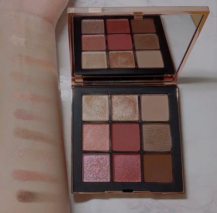 アンインヒビテッド アイシャドーパレット/NARS/アイシャドウパレットを使ったクチコミ(2枚目)