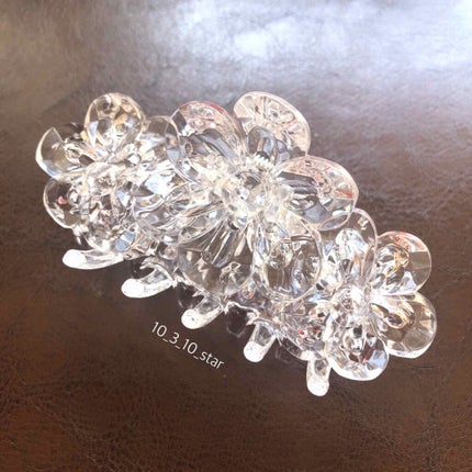 クリスタルクリップ/DAISO/ヘアアクセサリーを使ったクチコミ(1枚目)