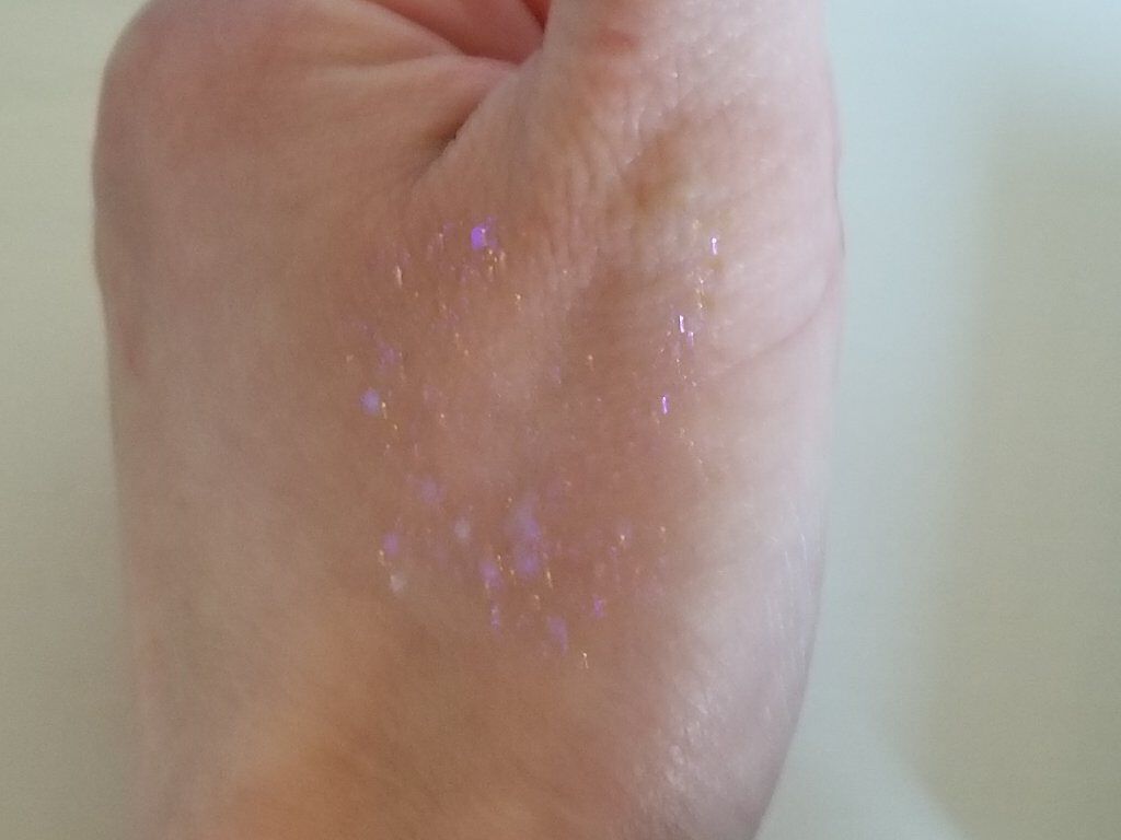 マルチダイヤモンドグリッター/KATE/ジェル・クリームアイシャドウを使ったクチコミ(4枚目)