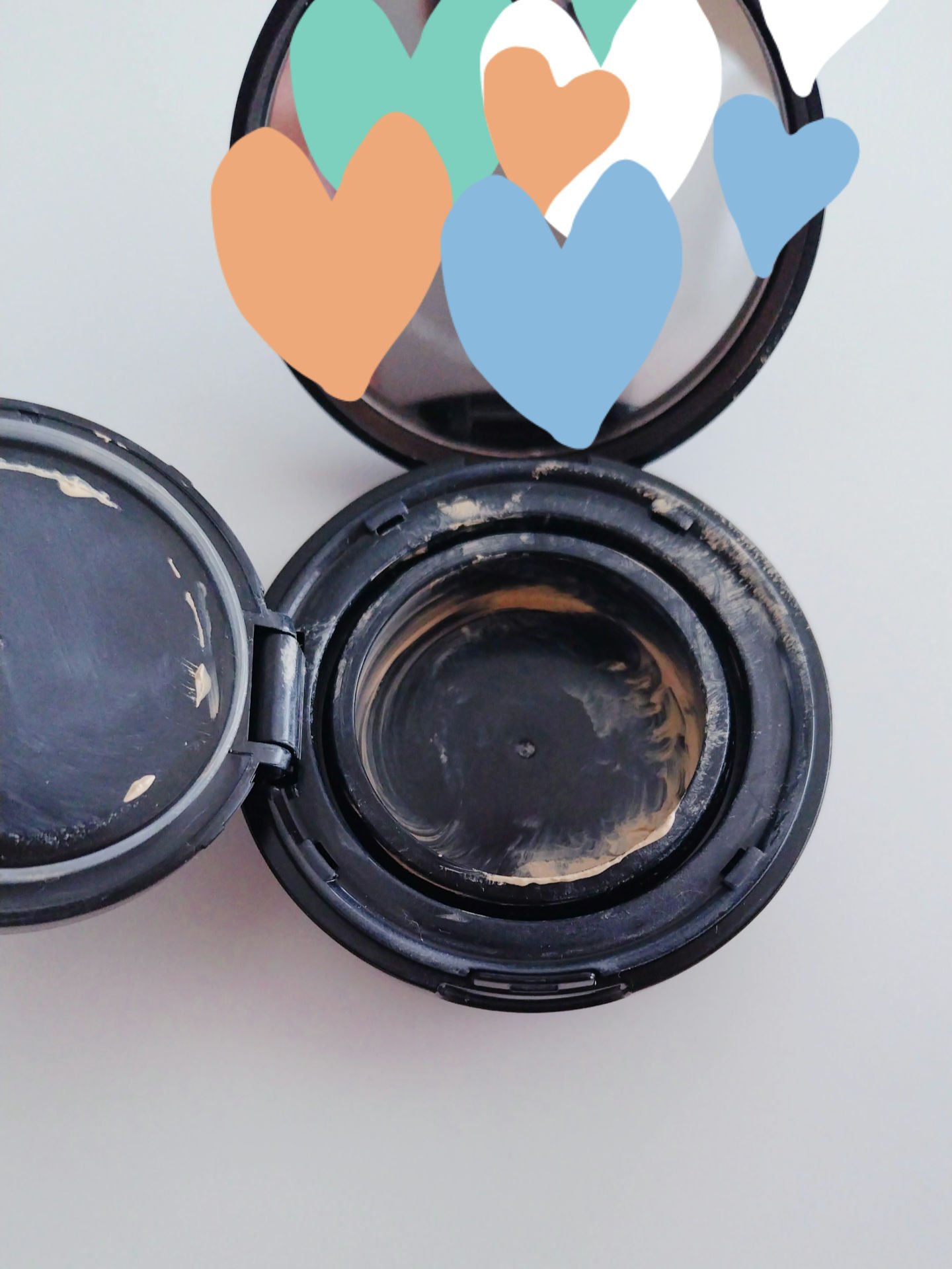 ブラック クッション 21N1 ベージュ/HERA/クッションファンデーションを使ったクチコミ（2枚目）