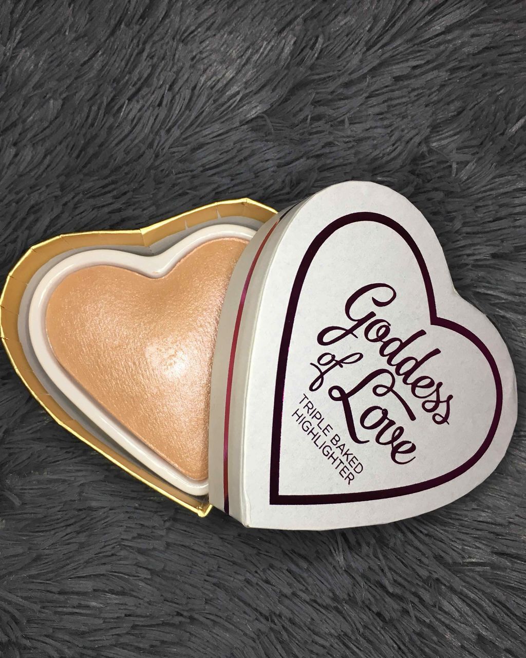 ブラッシング ハート/MAKEUP REVOLUTION/パウダーチークを使ったクチコミ（1枚目）